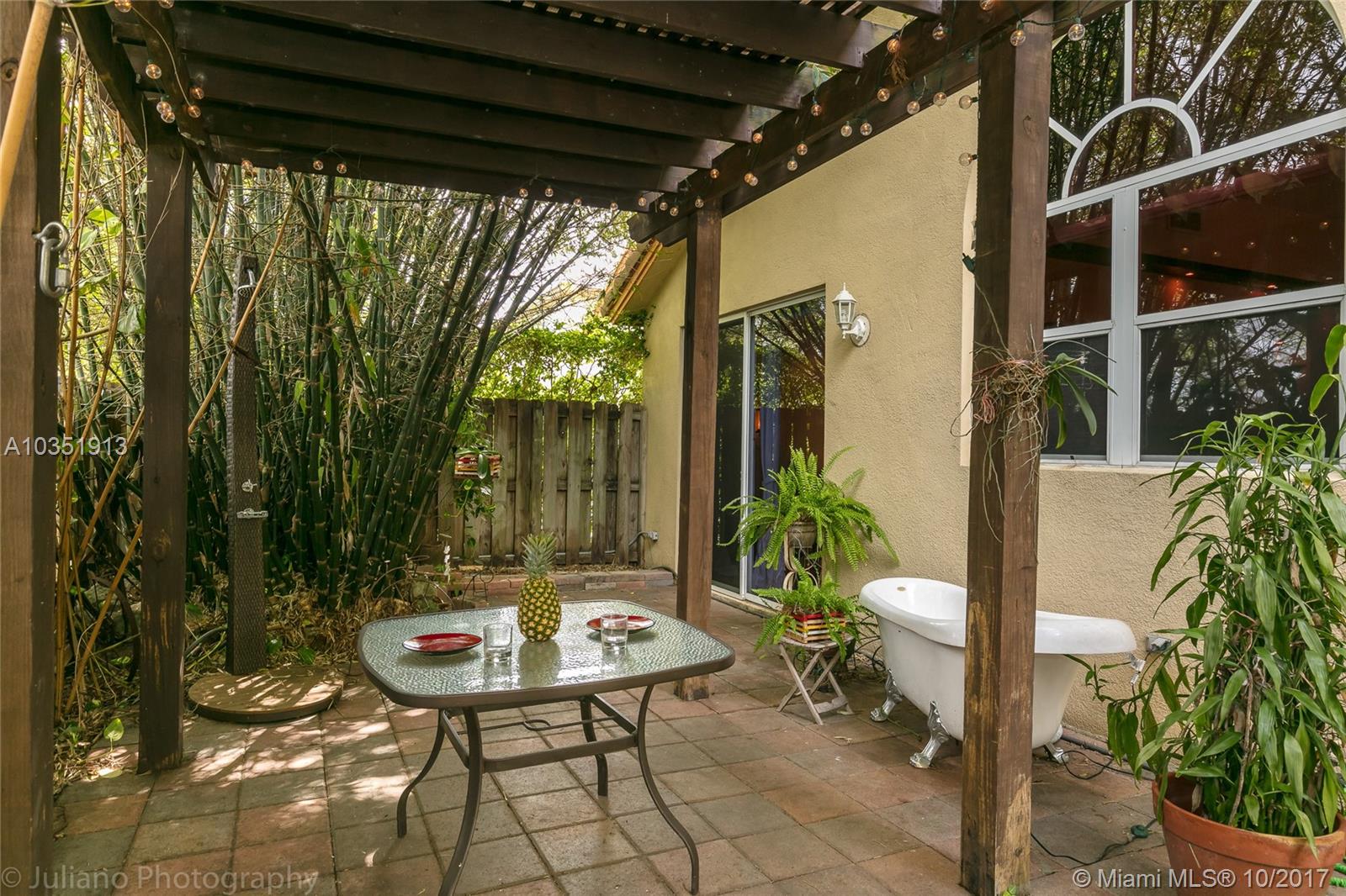 Costa Verde - Residential