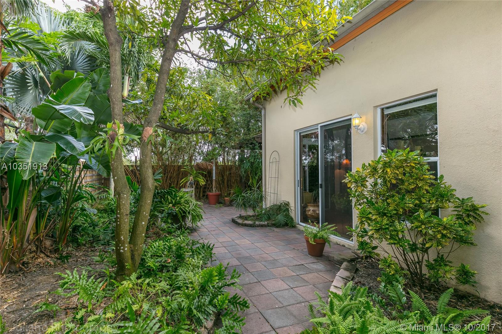 Costa Verde - Residential