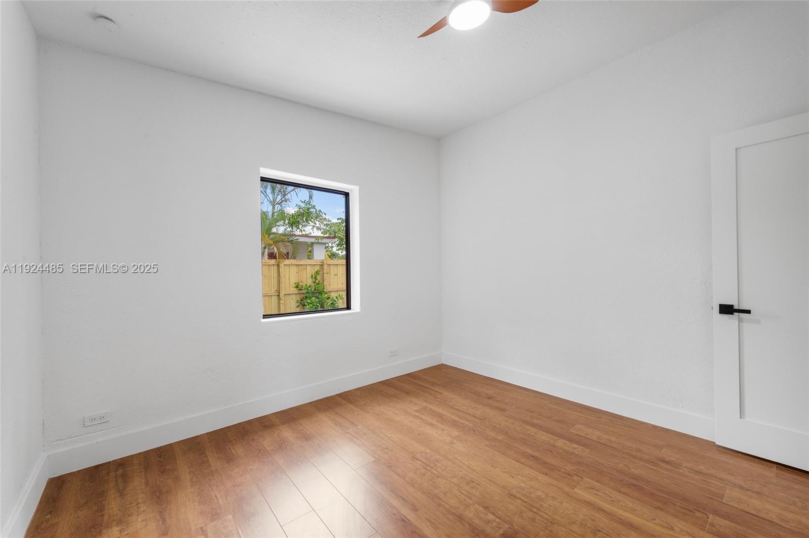 RIVERA MANOR - Residential