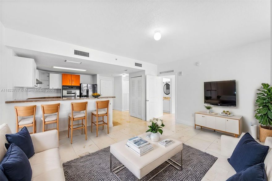 INVESTOR'S DELIGHT! Spacious 1 bed / 1 bath unit in the heart of Brickell with amazing pool views! Enjoy the convenience of in-unit laundry and your own assigned parking space. Located in a great building offering top-notch amenities including a pool, exercise room, recreation room, and valet parking. Just steps away from great restaurants, beauty salons, and convenience stores. Live in Miami’s vibrant financial district! Walk to everything Brickell has to offer!