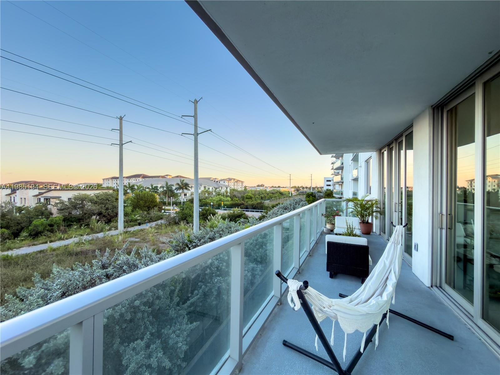 MIDTOWN AT DORAL - Residential