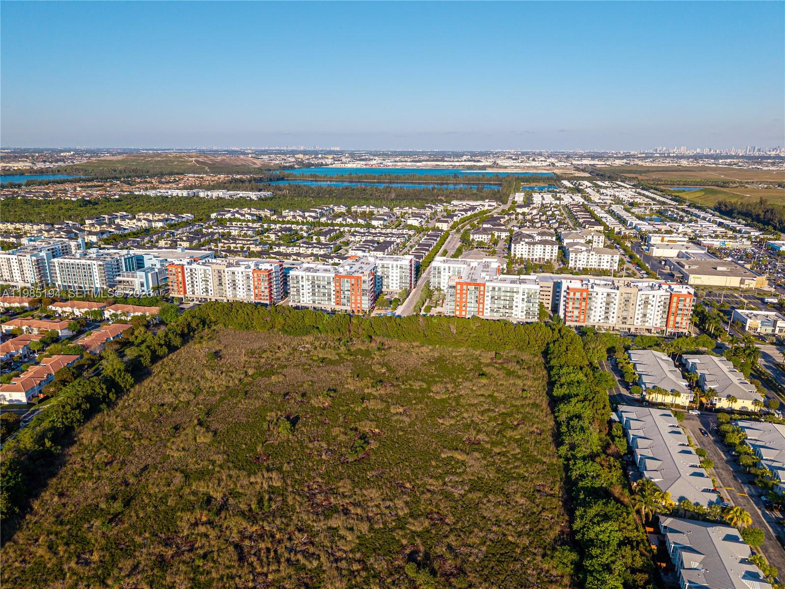 MIDTOWN AT DORAL - Residential
