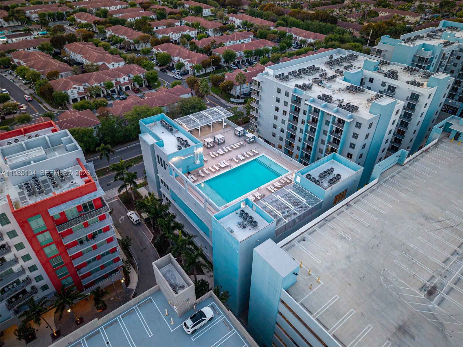 MIDTOWN AT DORAL - Residential
