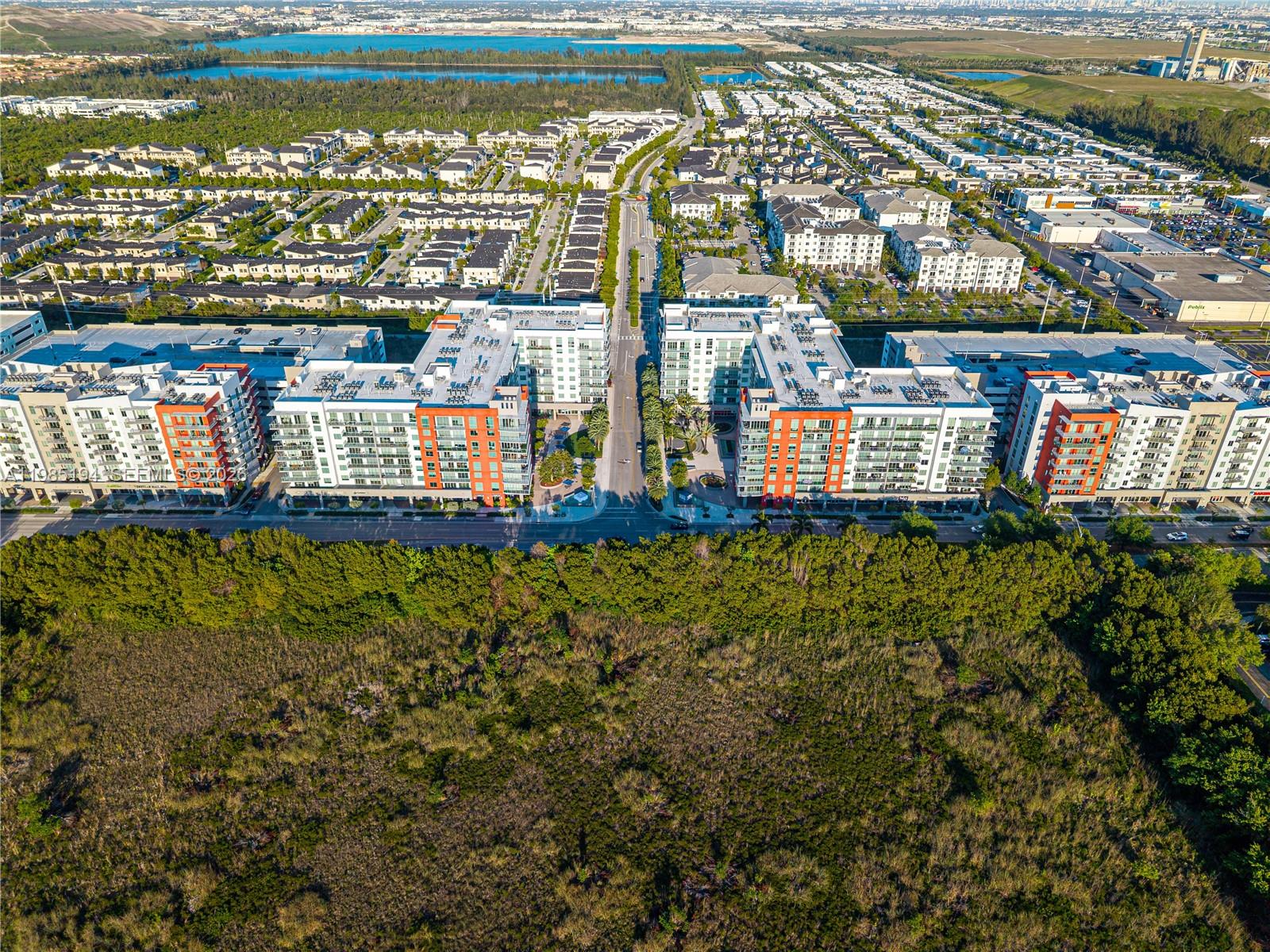 MIDTOWN AT DORAL - Residential