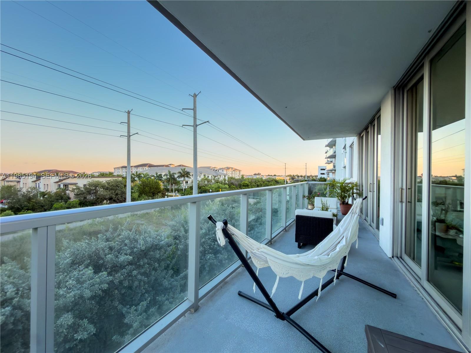 MIDTOWN AT DORAL - Residential