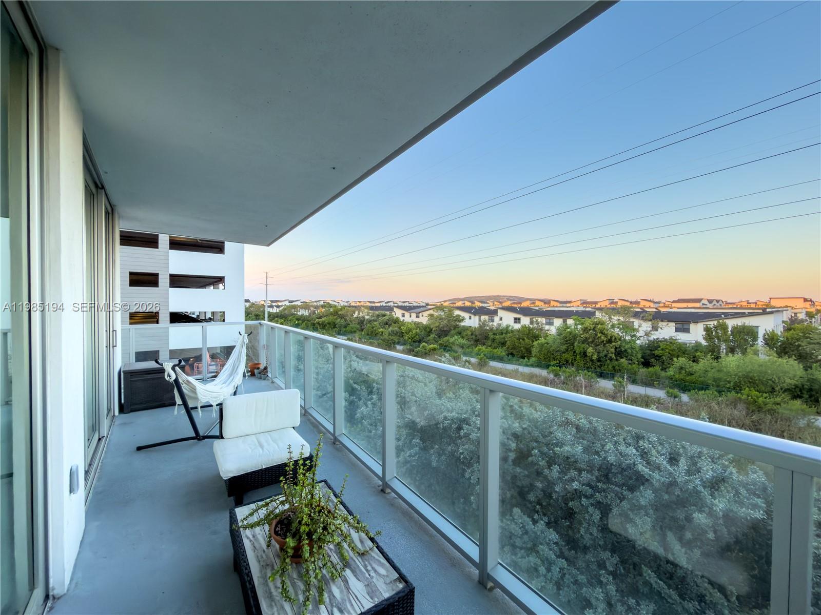 MIDTOWN AT DORAL - Residential