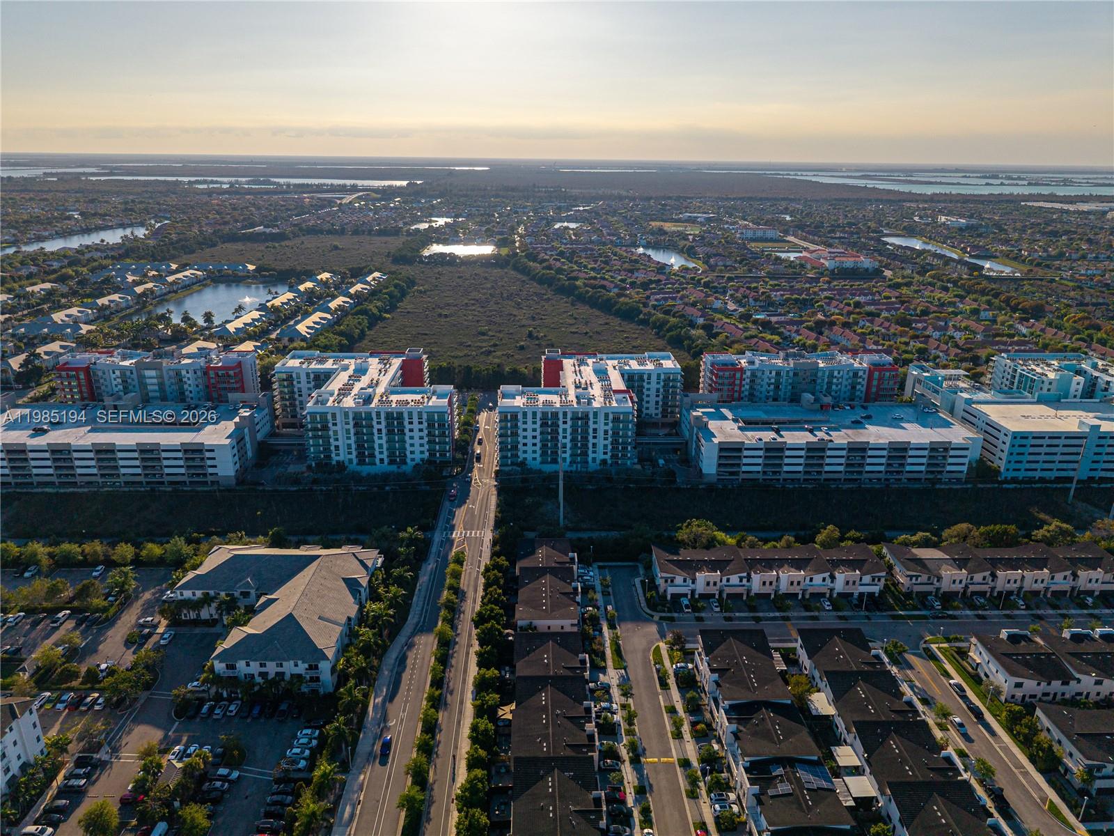 MIDTOWN AT DORAL - Residential