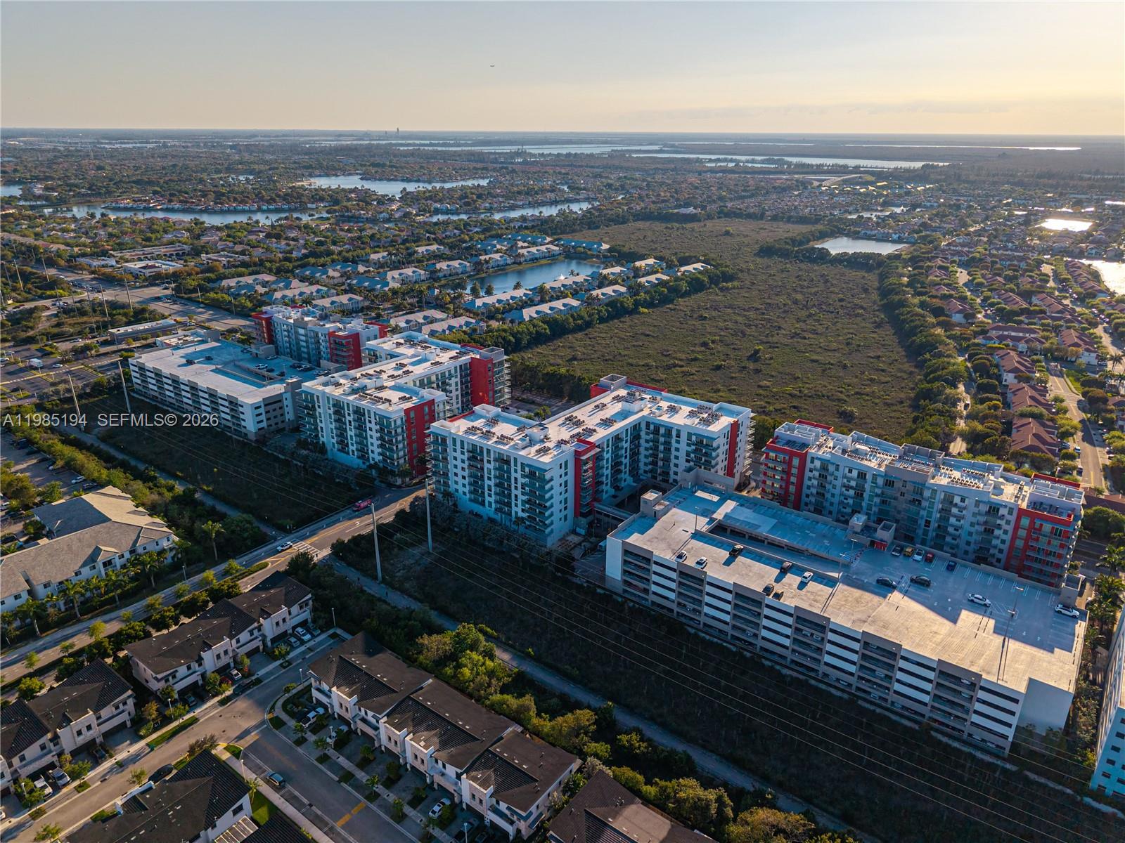 MIDTOWN AT DORAL - Residential