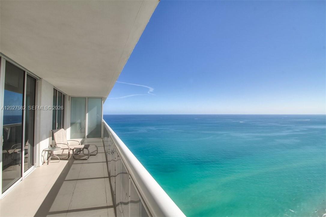 Beach Club II - Residential