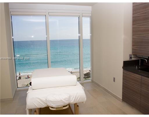 Beach Club II - Residential