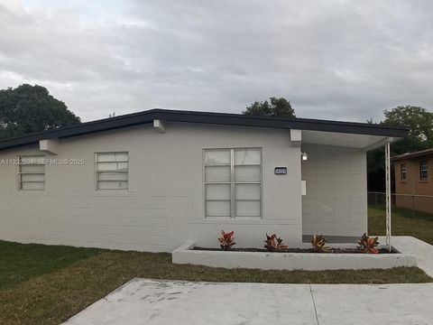 15321 NW Railroad Dr Miami Gardens FL 33054