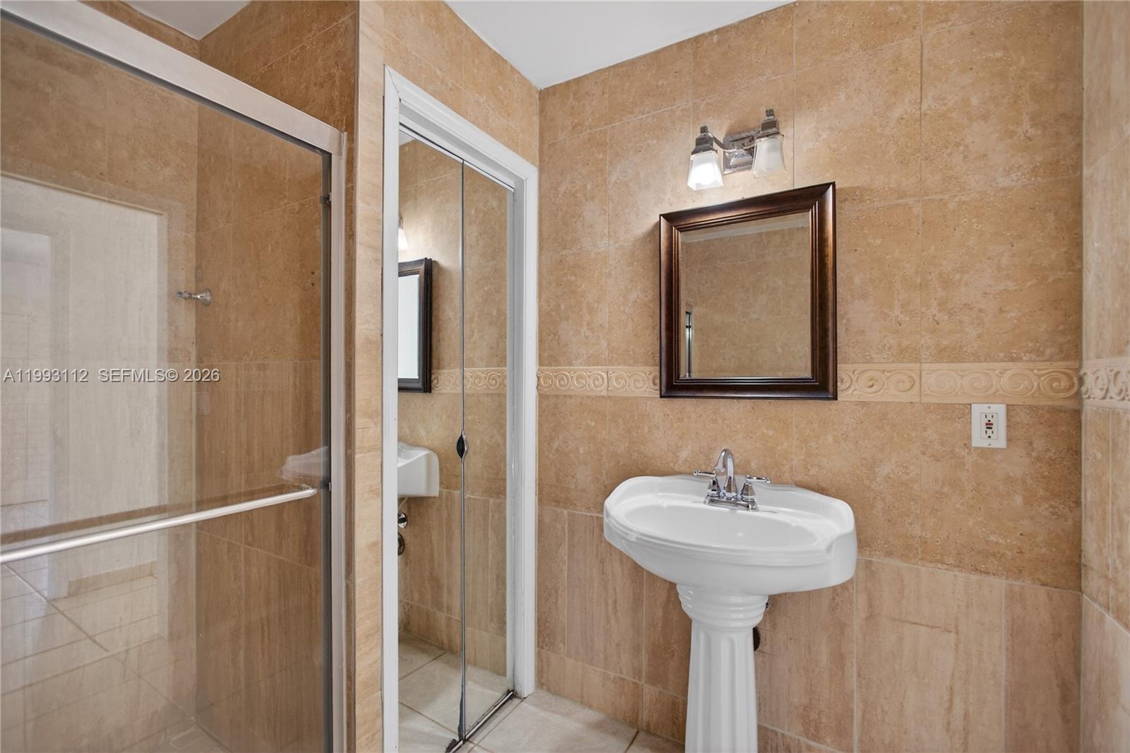 CALUSA CLUB ESTATES 3RD A - Residential