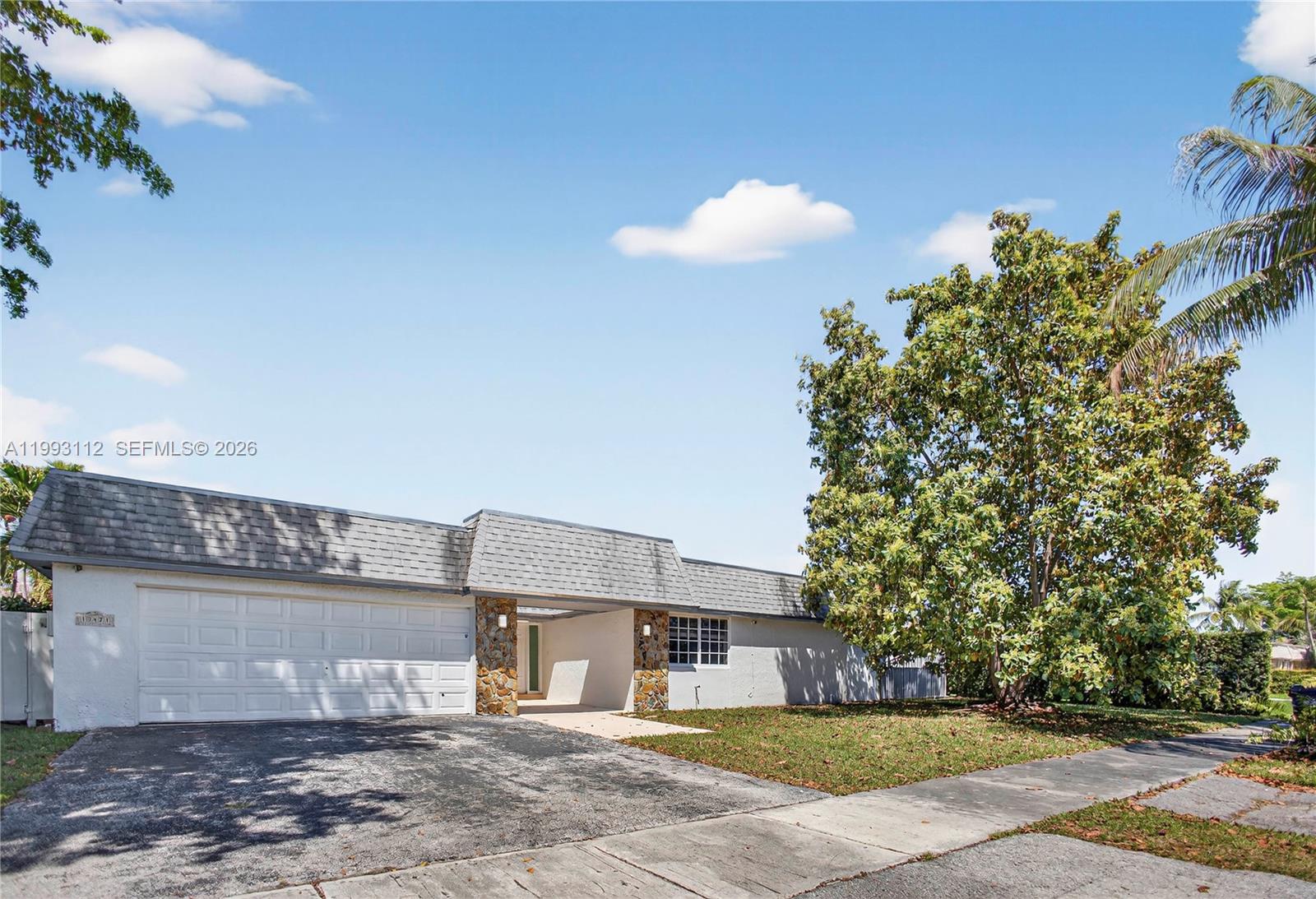 CALUSA CLUB ESTATES 3RD A - Residential