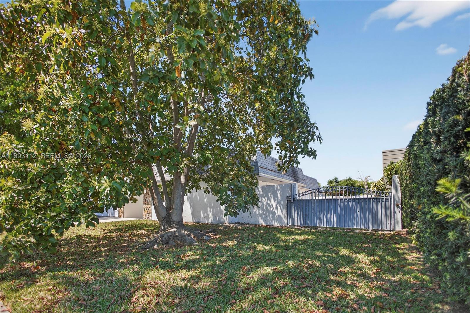 CALUSA CLUB ESTATES 3RD A - Residential