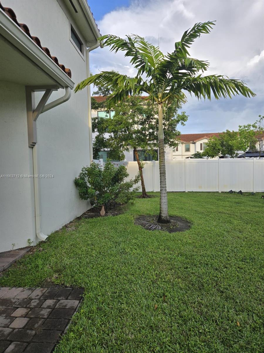 MEDITERRANEA - Residential Lease