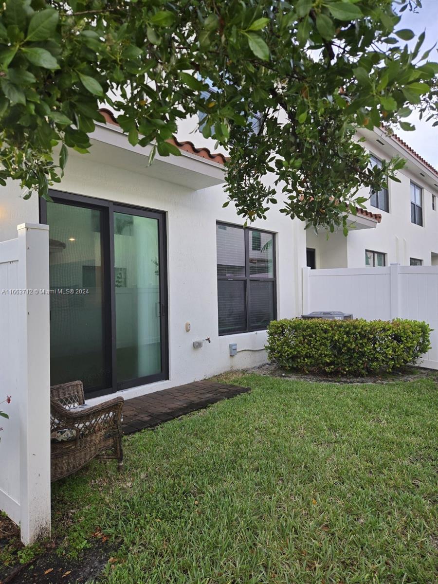 MEDITERRANEA - Residential Lease