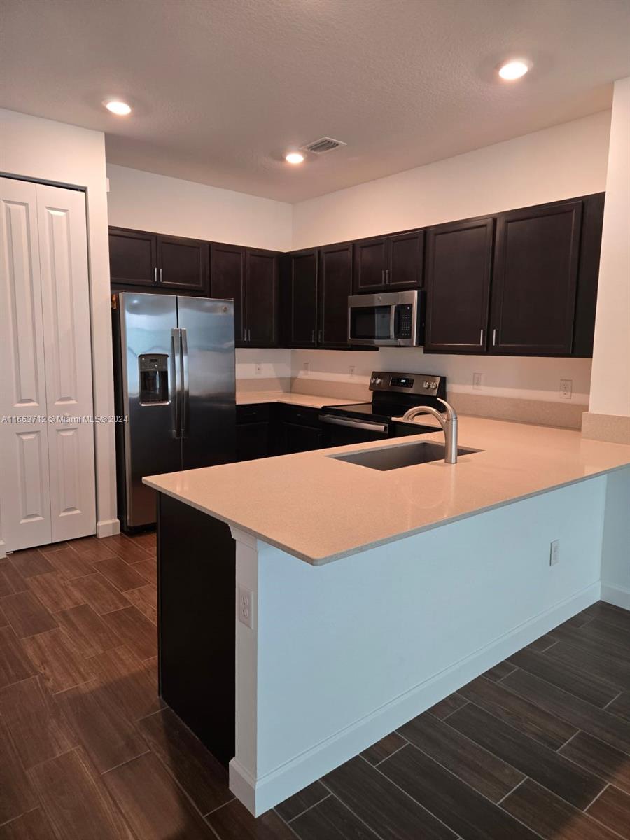 MEDITERRANEA - Residential Lease