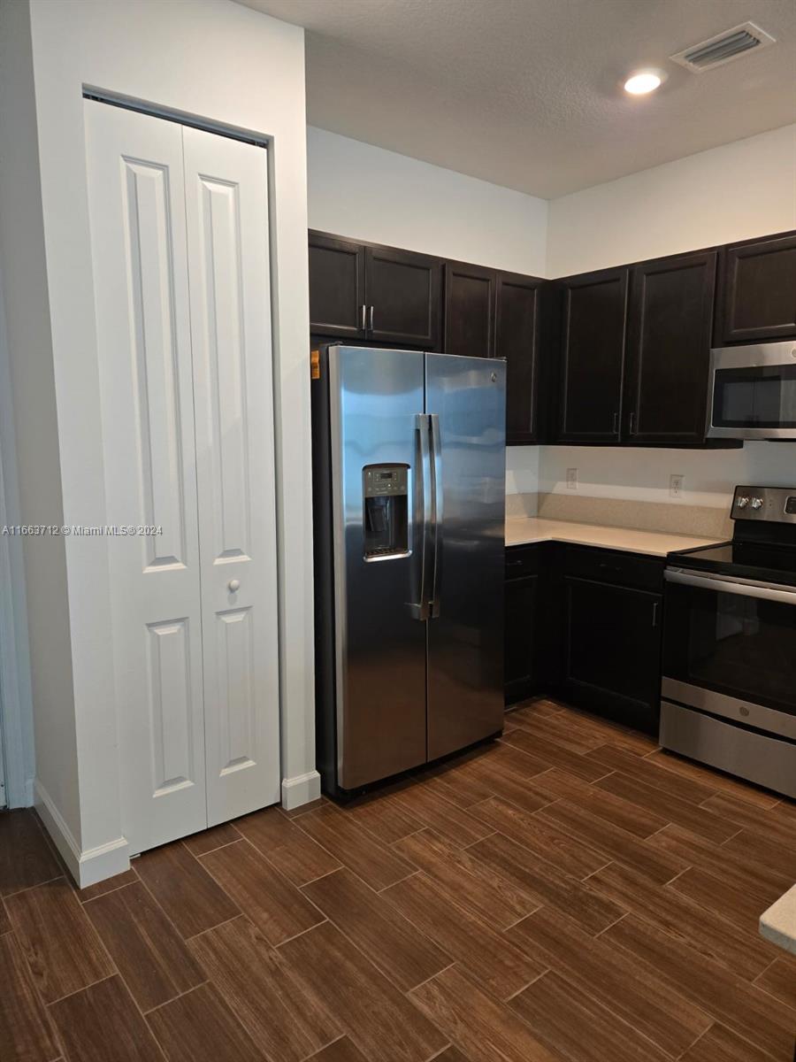 MEDITERRANEA - Residential Lease