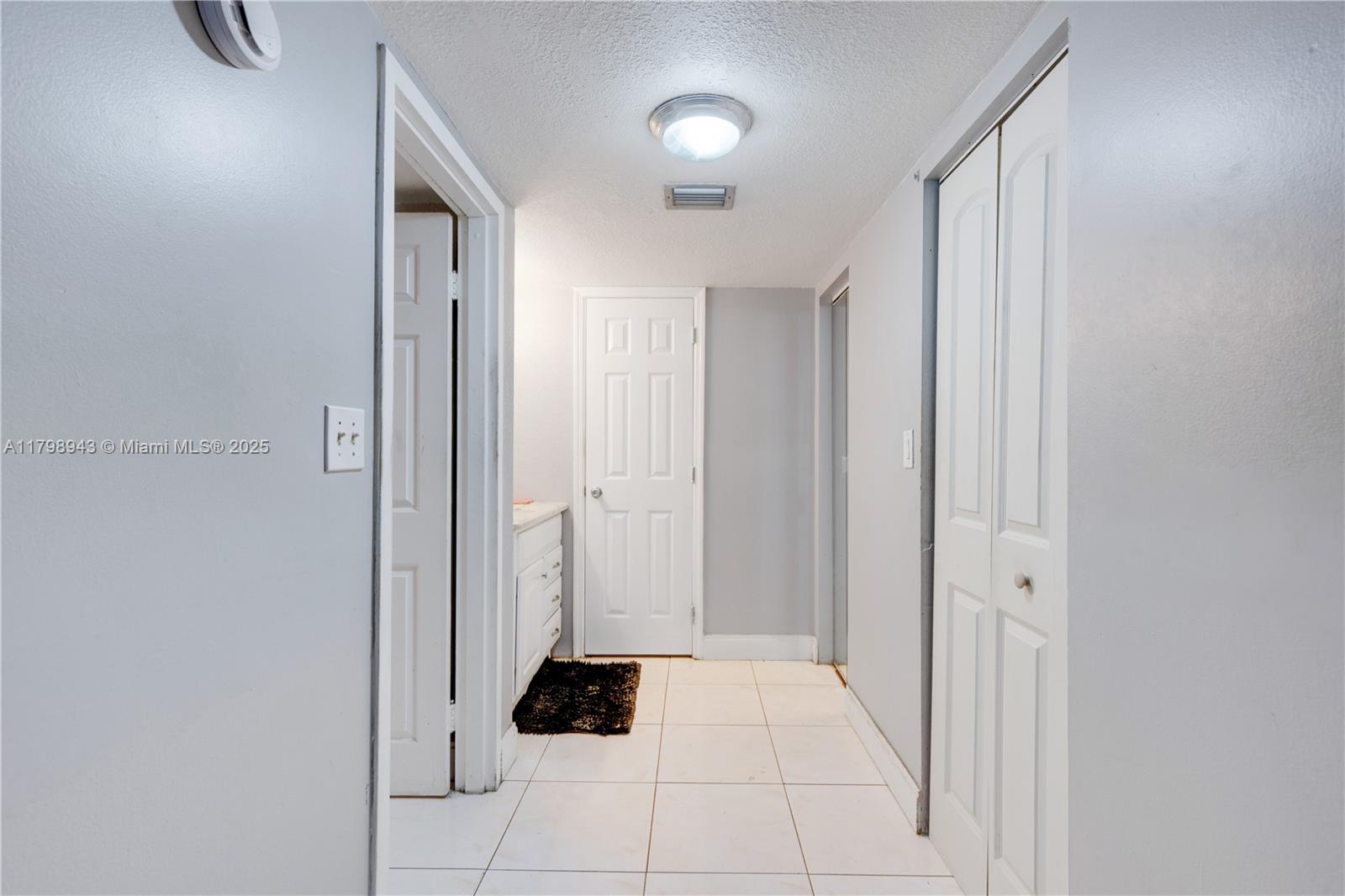 TOWN SQUARE CONDO - Residential