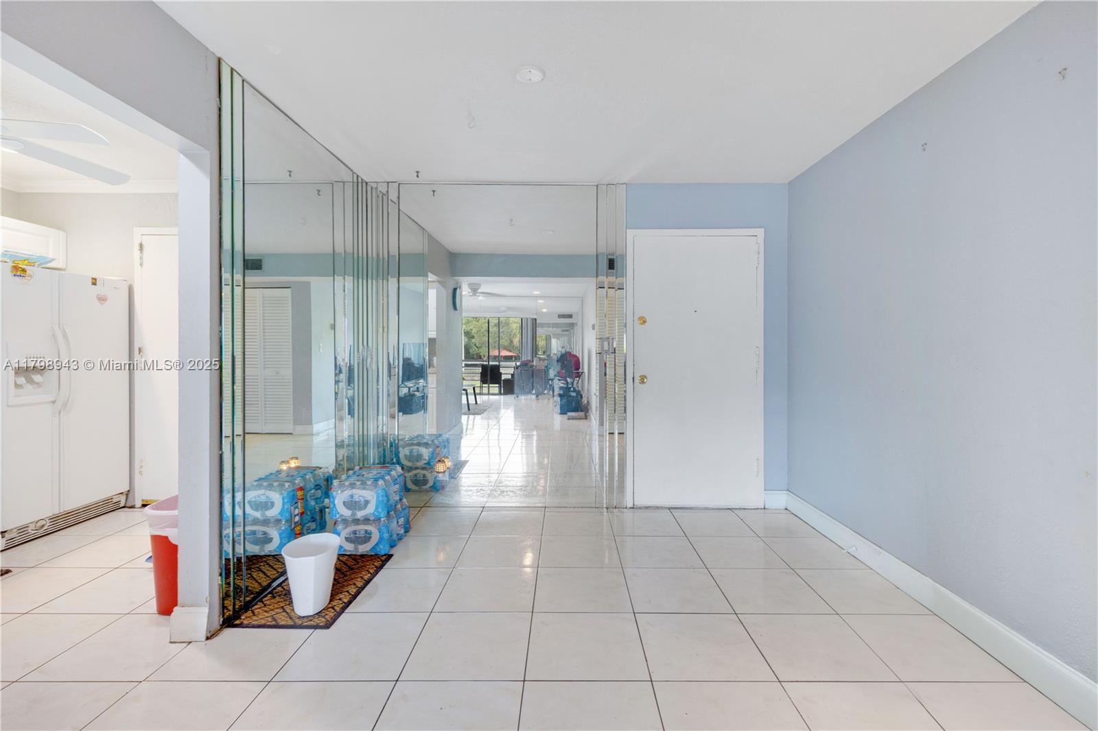 TOWN SQUARE CONDO - Residential