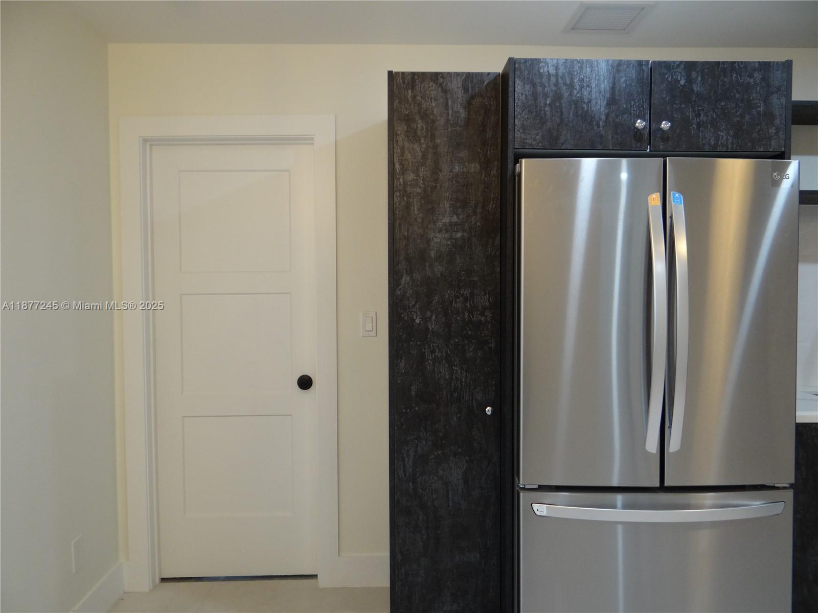 REED LAND CO - Residential Lease