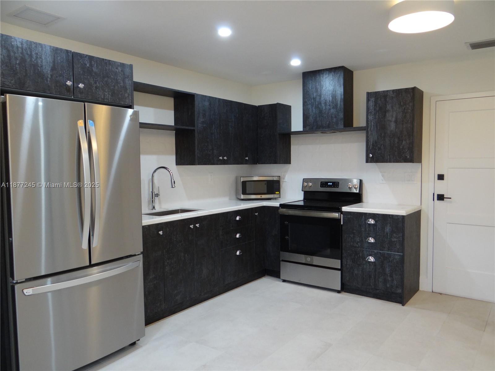 REED LAND CO - Residential Lease