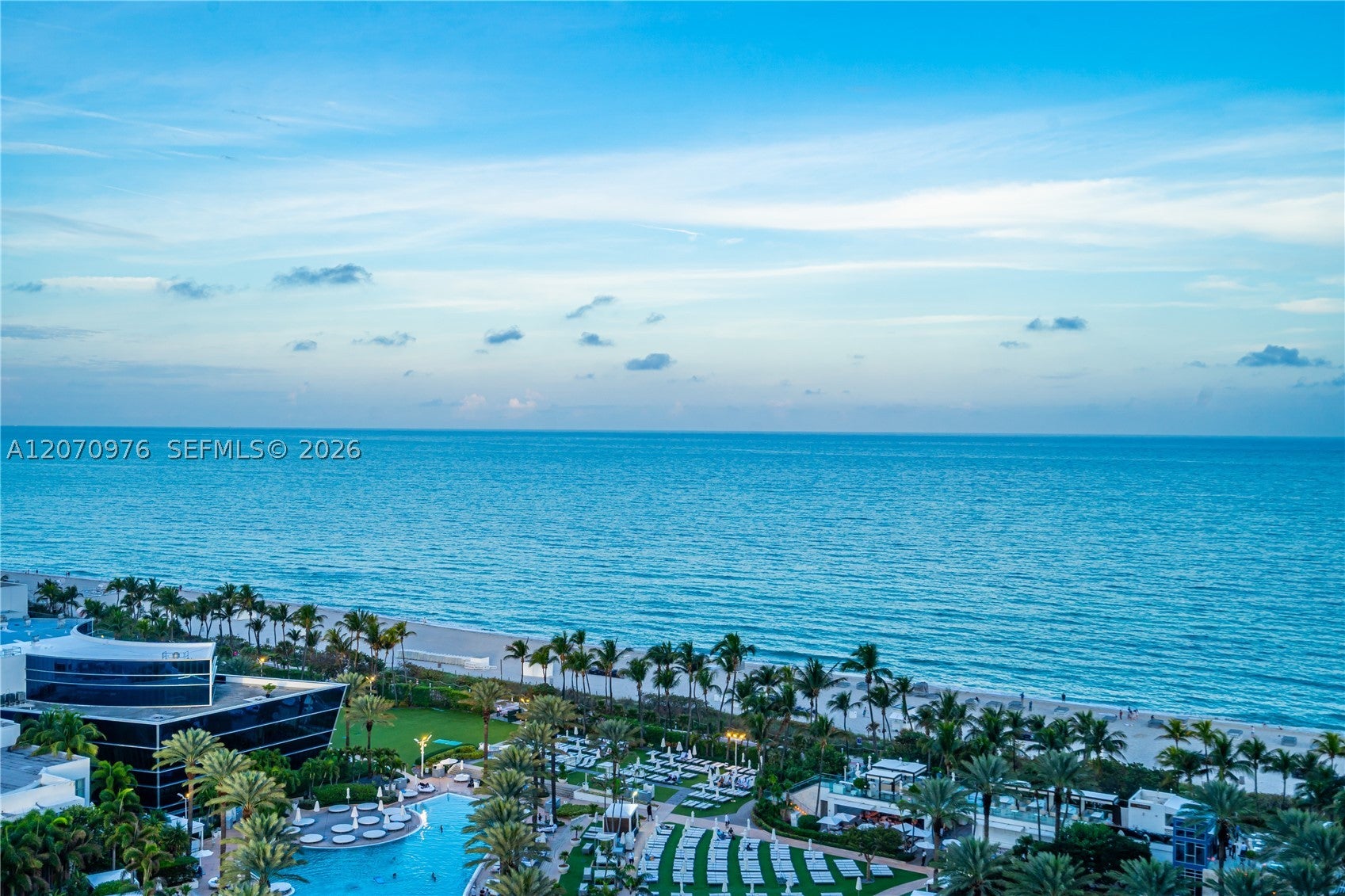 4401 Collins Ave 1609