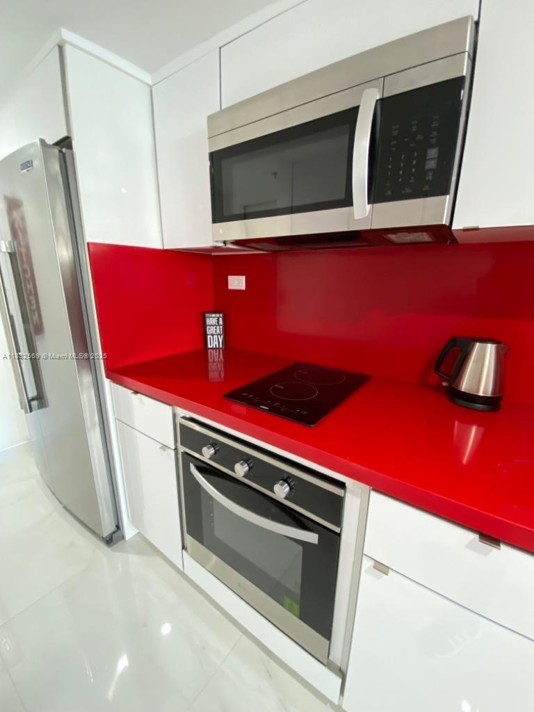 19201 Collins Ave 130