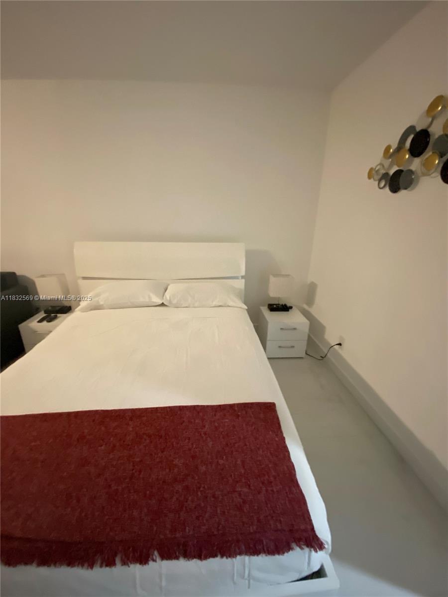 19201 Collins Ave 130