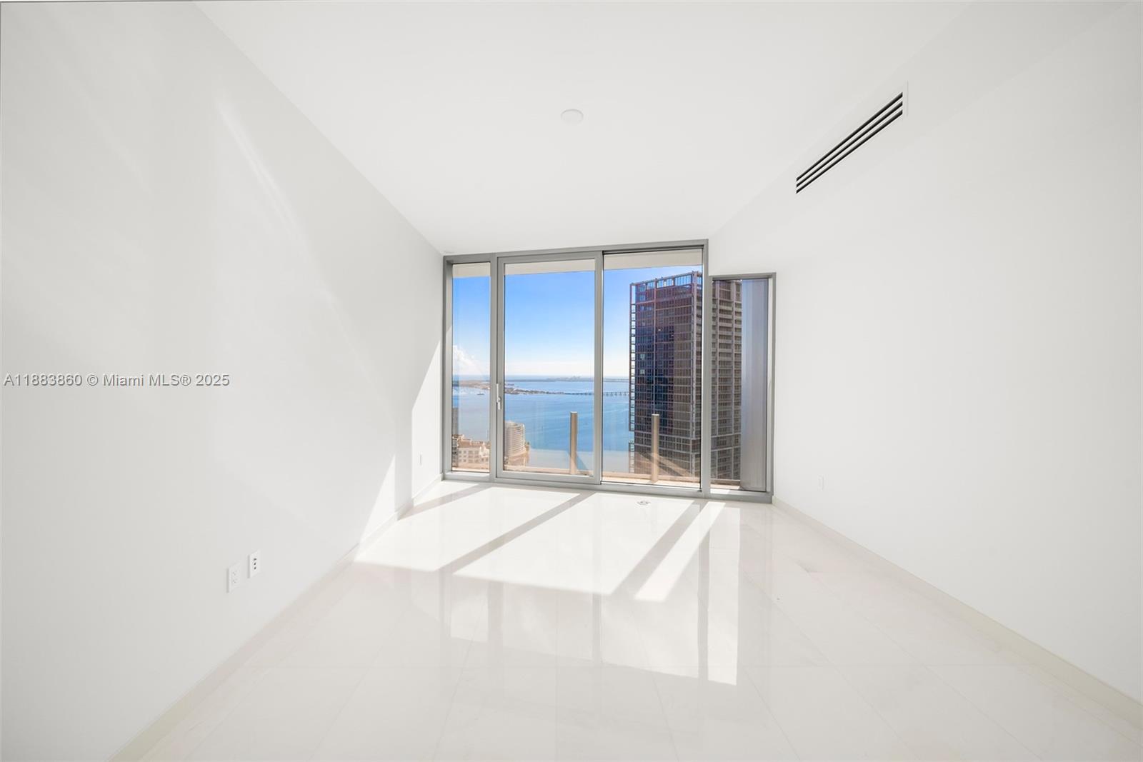 AMR 4605 - Residential Lease