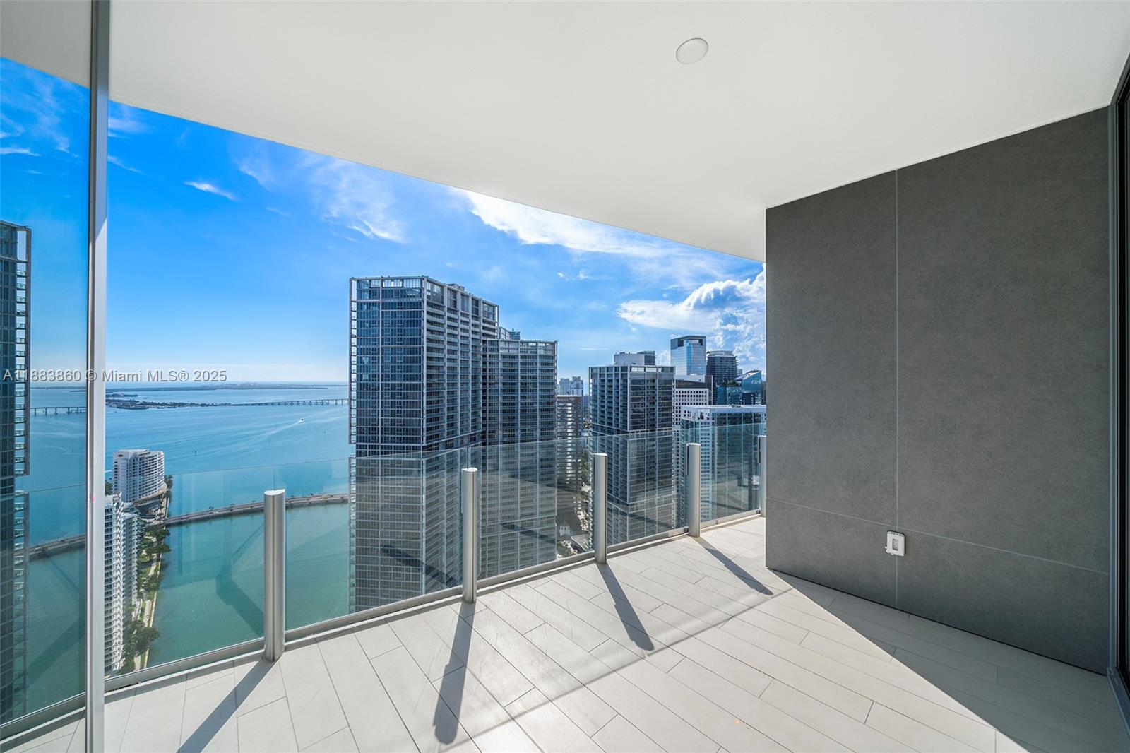 AMR 4605 - Residential Lease