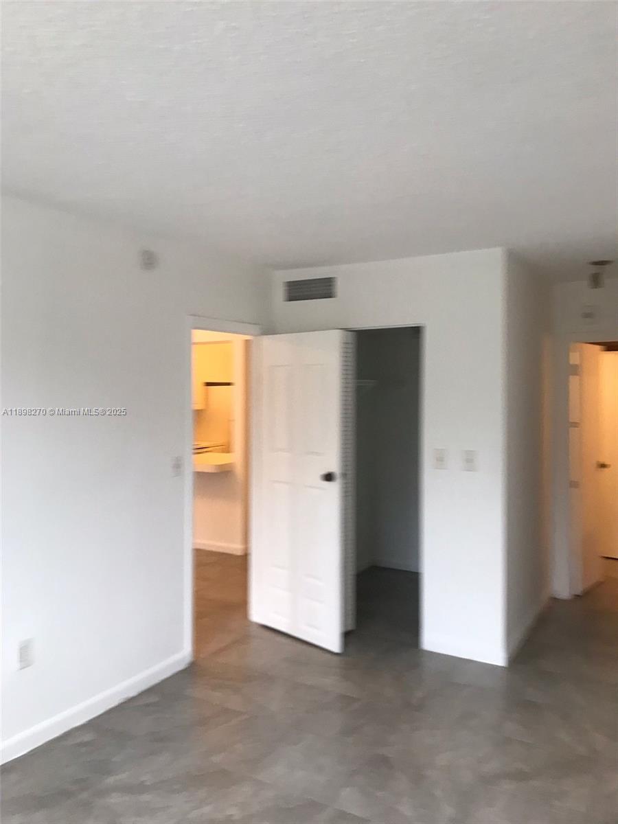 TALL TREES CONDO - Residential Lease