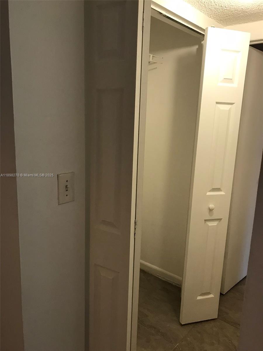 TALL TREES CONDO - Residential Lease