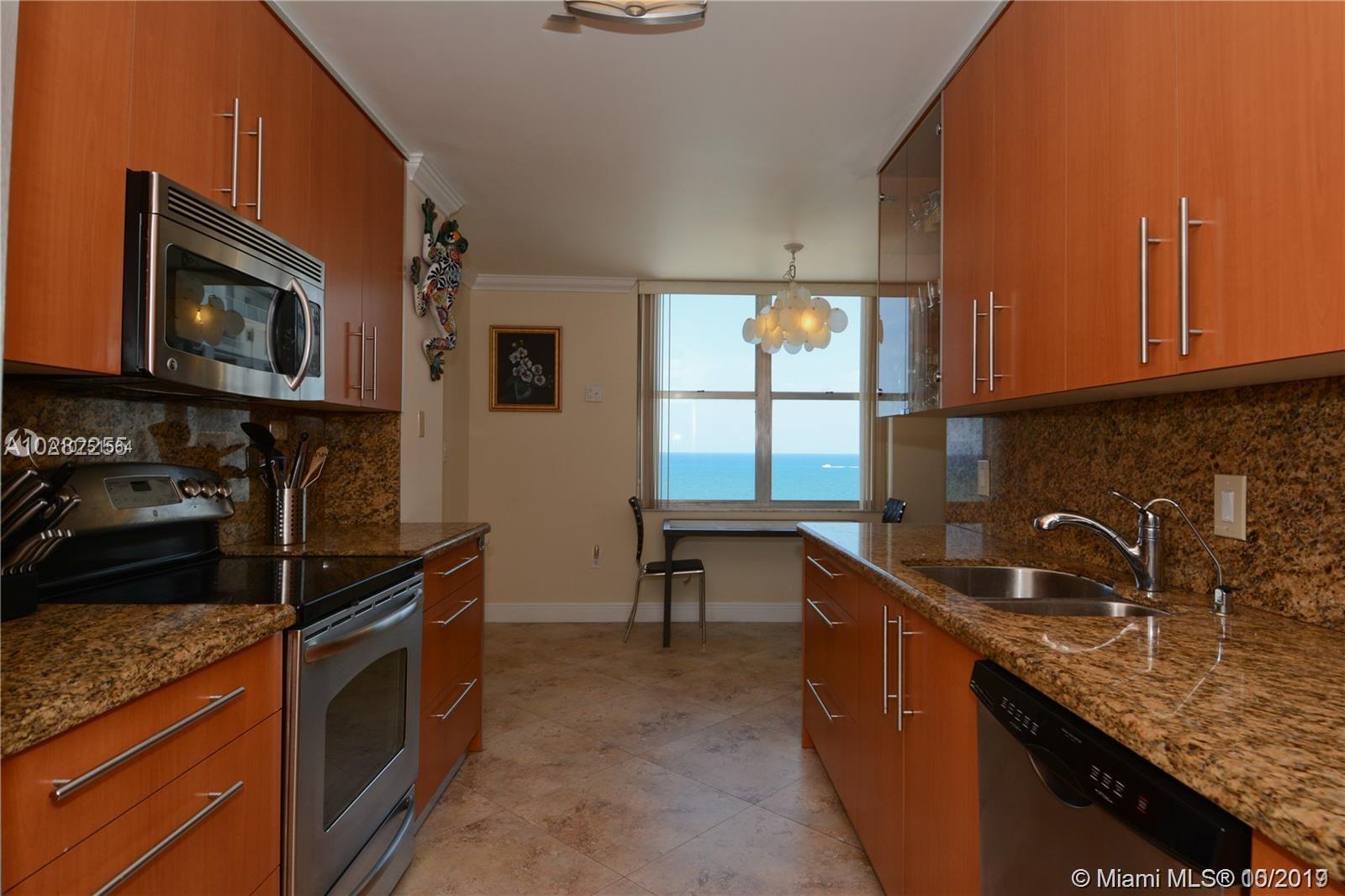 AQUARIUS CONDO - Residential