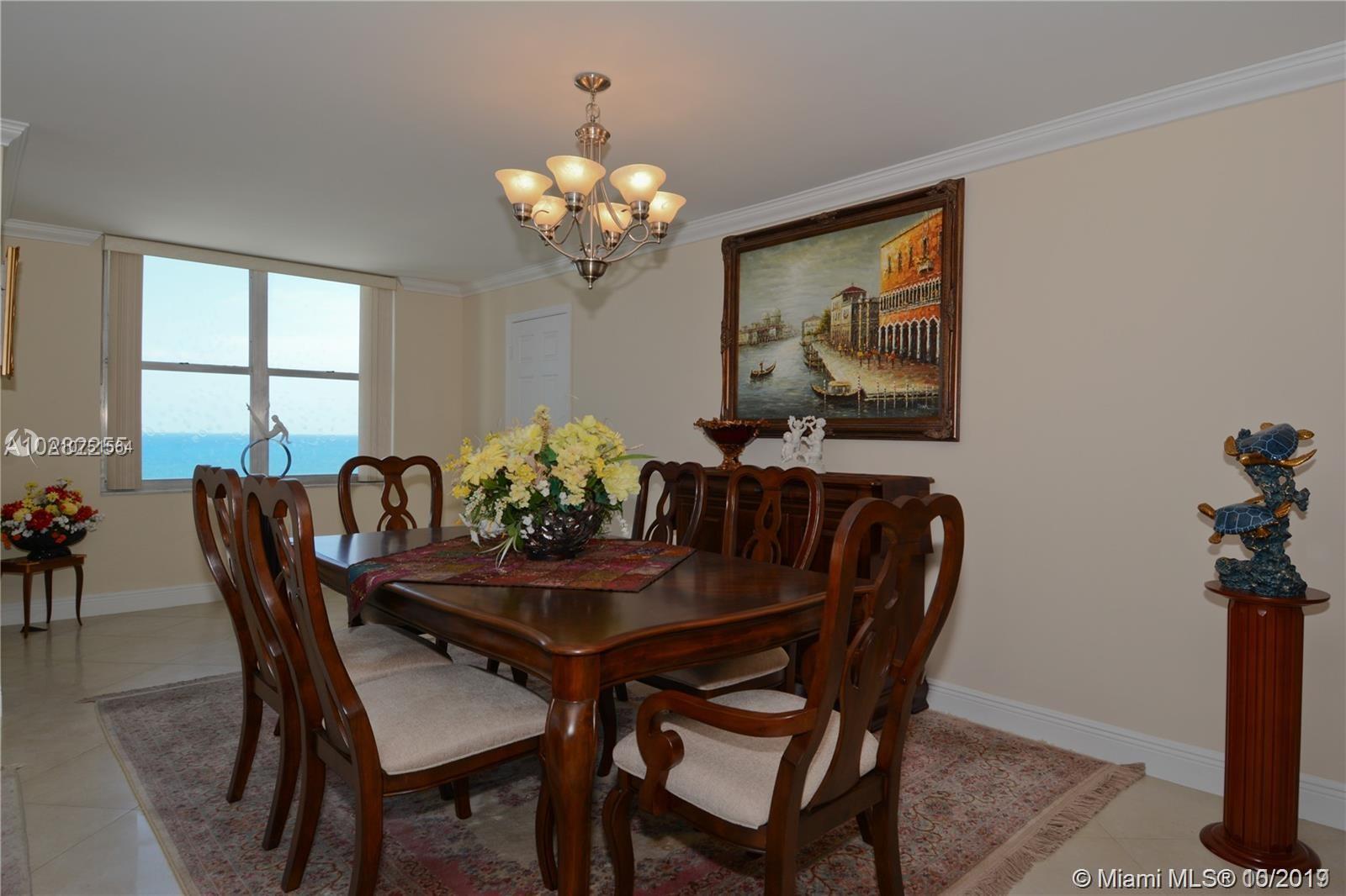 AQUARIUS CONDO - Residential