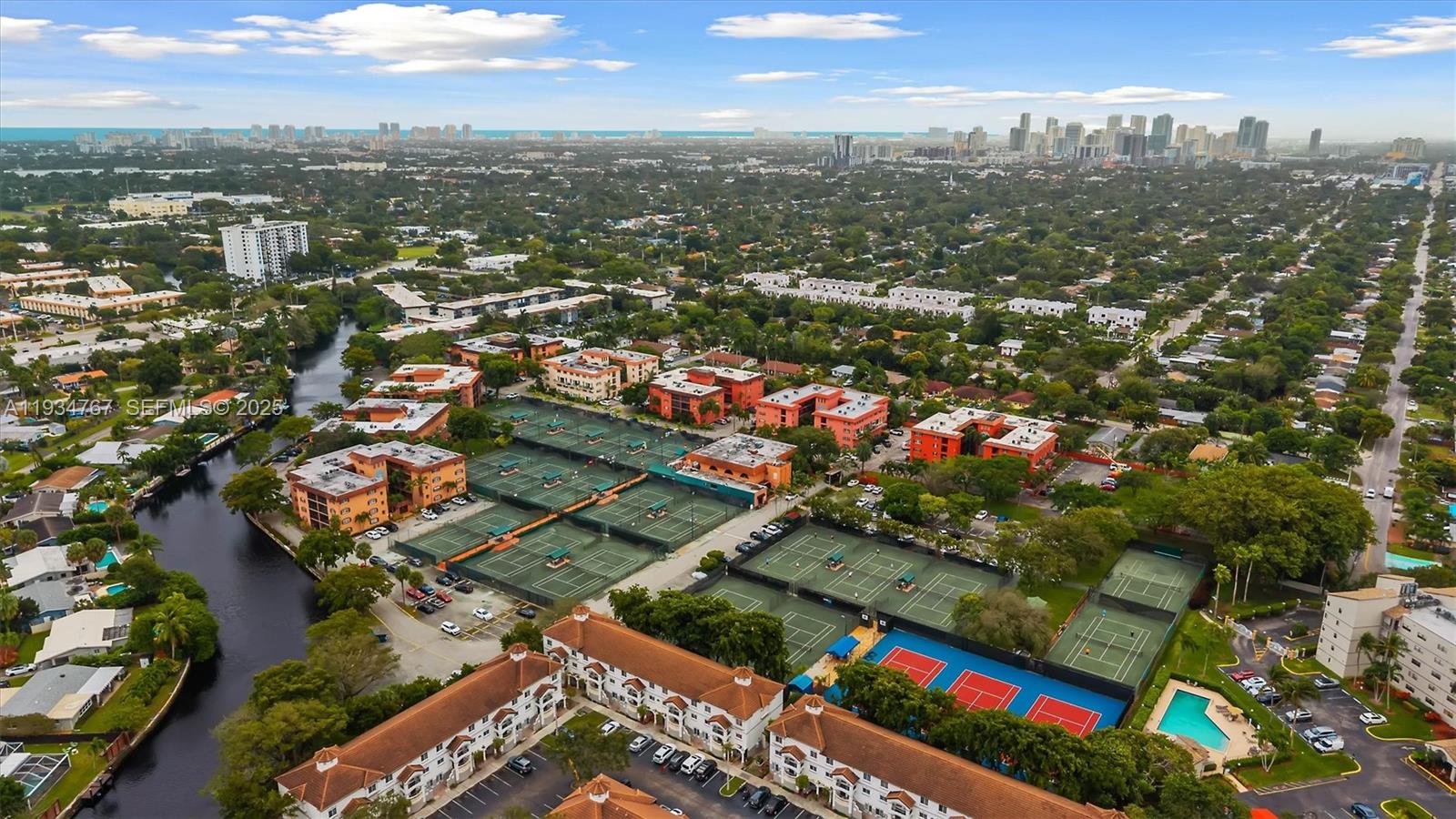 TENNIS CLUB TILDEN CONDO - Residential