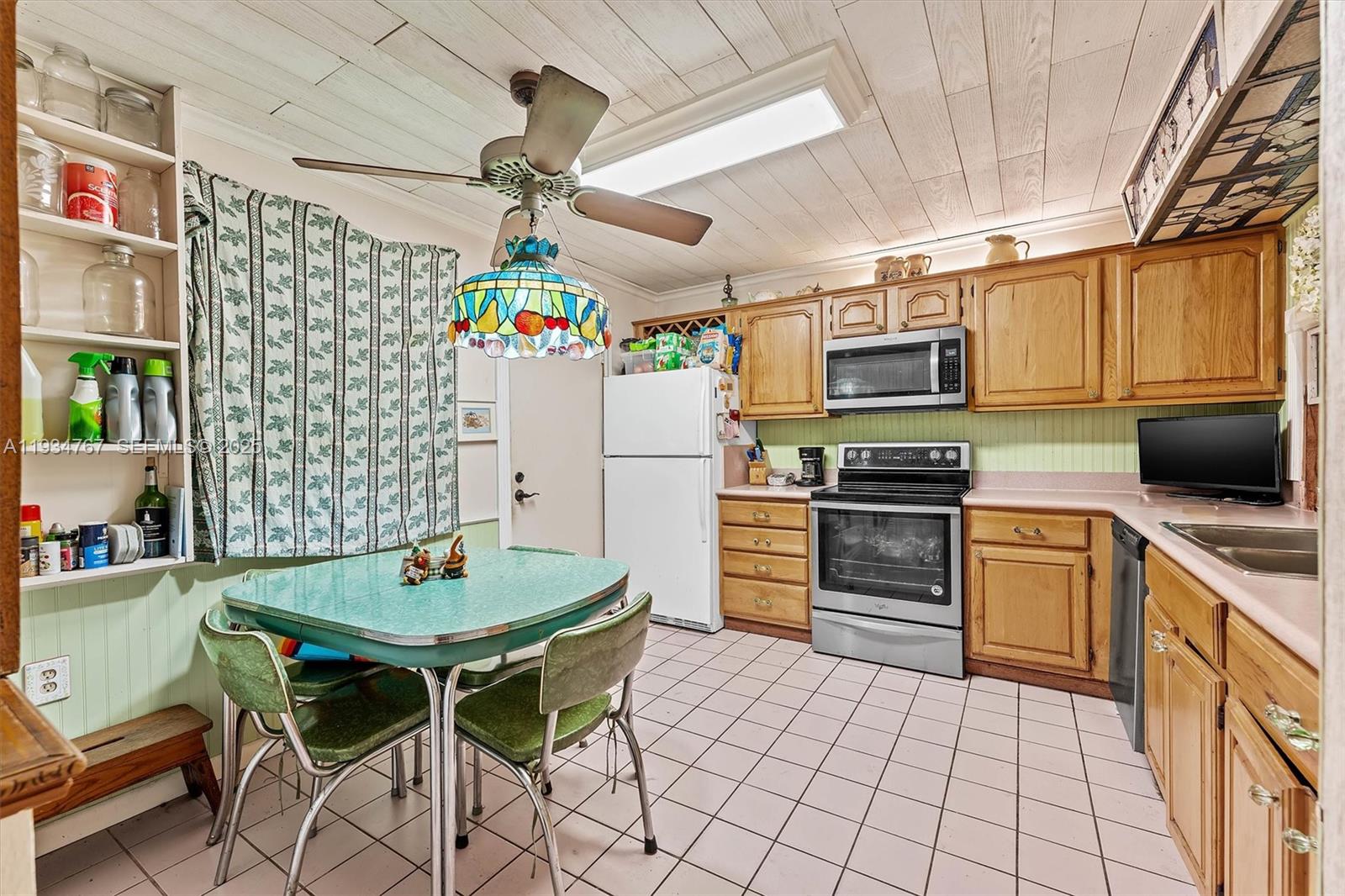 TENNIS CLUB TILDEN CONDO - Residential