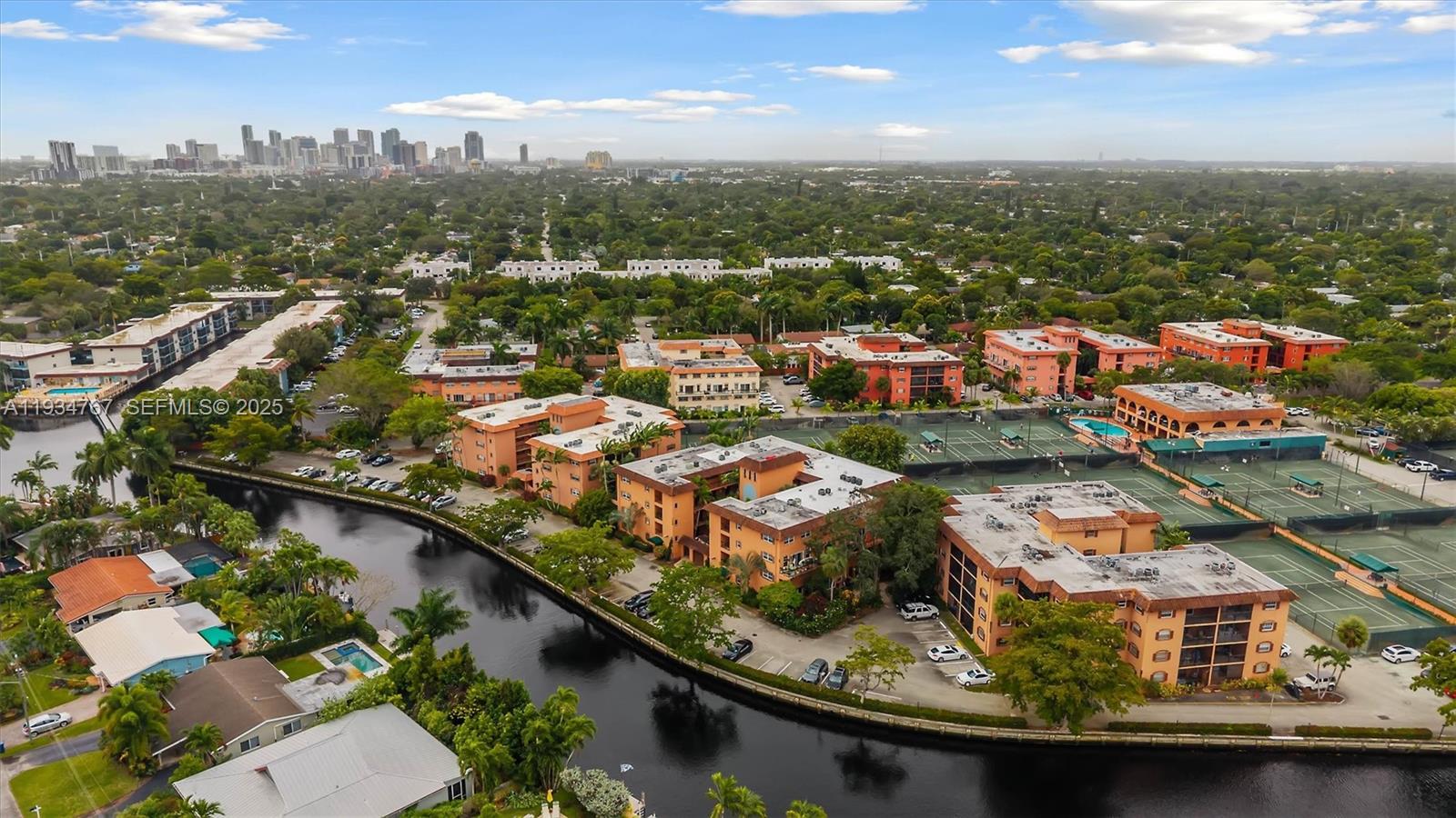 TENNIS CLUB TILDEN CONDO - Residential