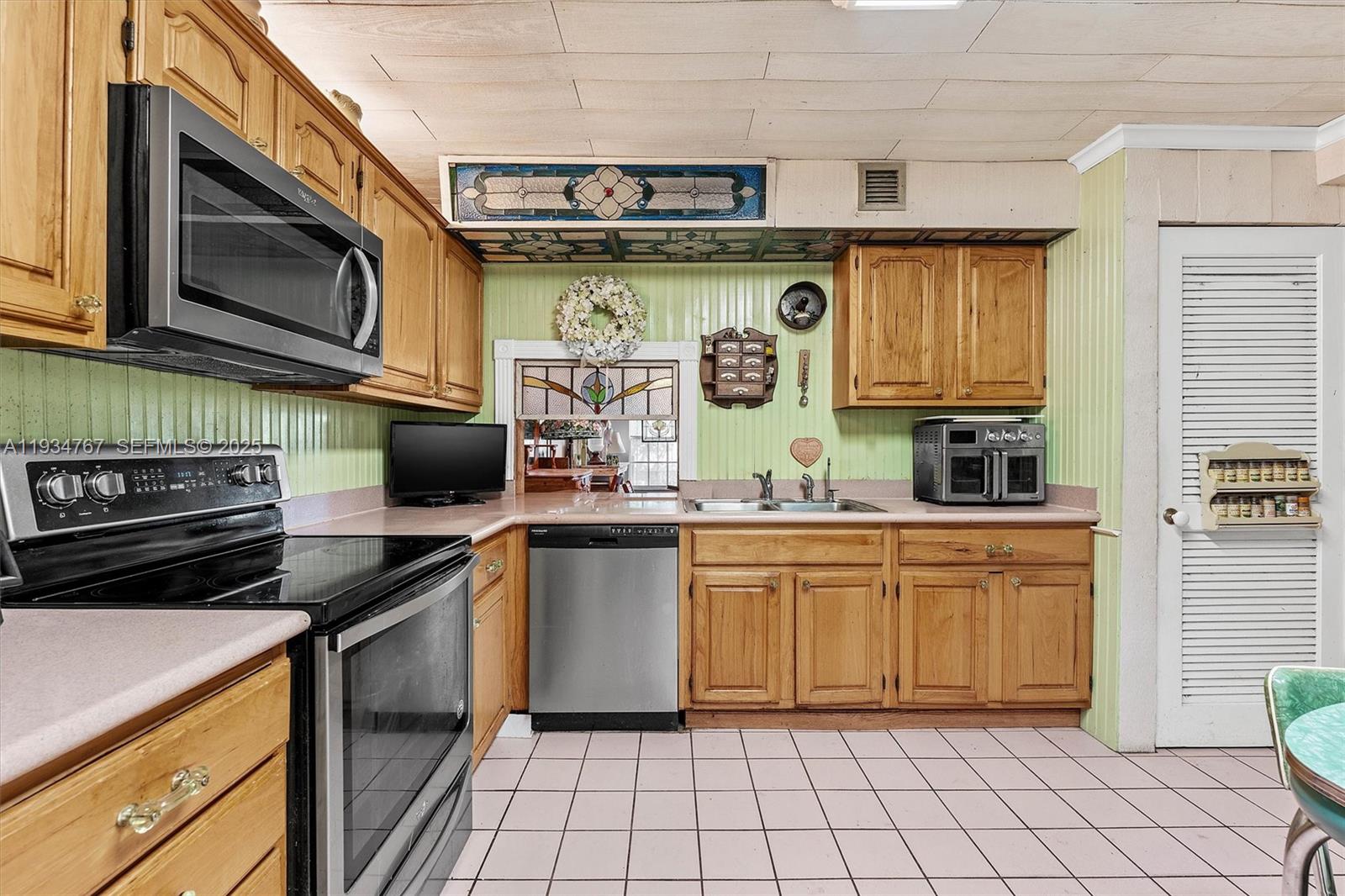 TENNIS CLUB TILDEN CONDO - Residential