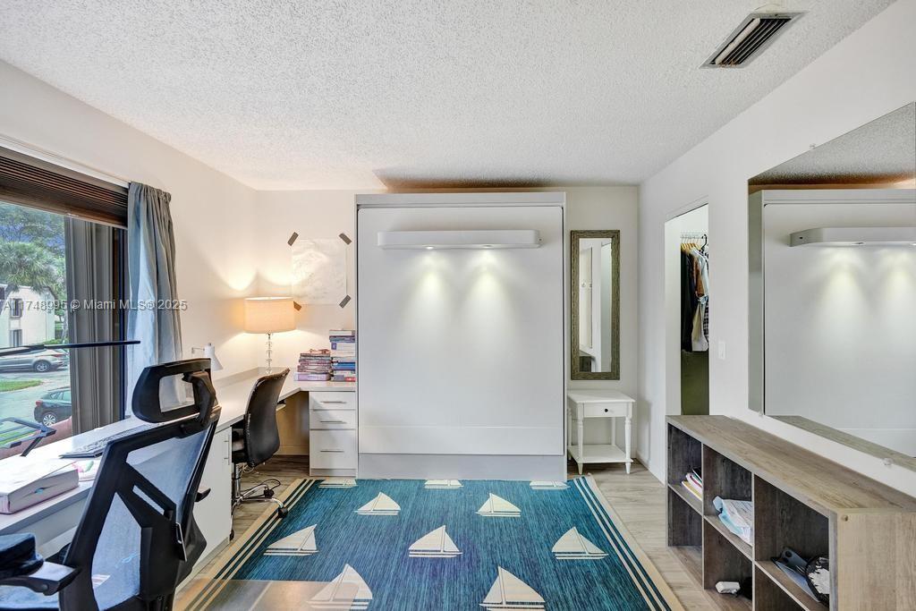 LAKESIDE CONDO 3 OF BANYA - Residential