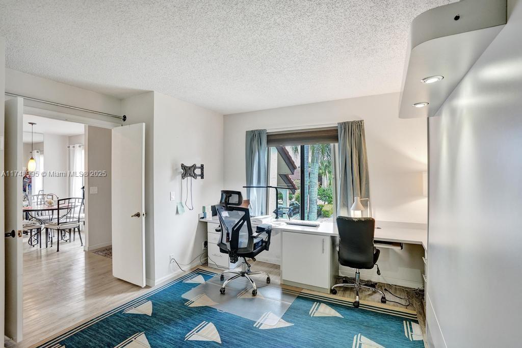 LAKESIDE CONDO 3 OF BANYA - Residential