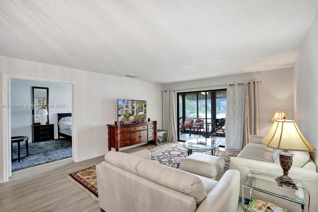 LAKESIDE CONDO 3 OF BANYA - Residential