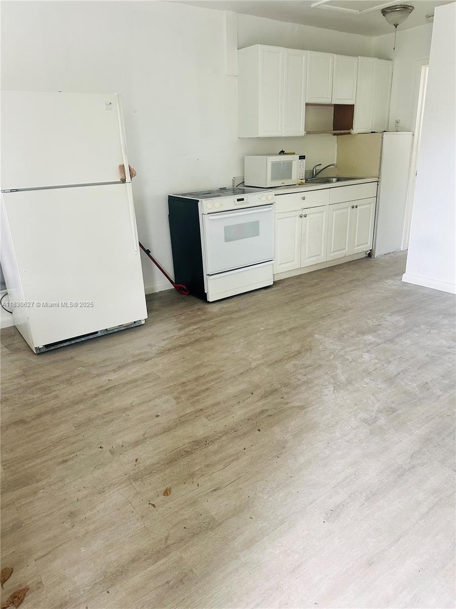 3981 SW 12th Pl 2