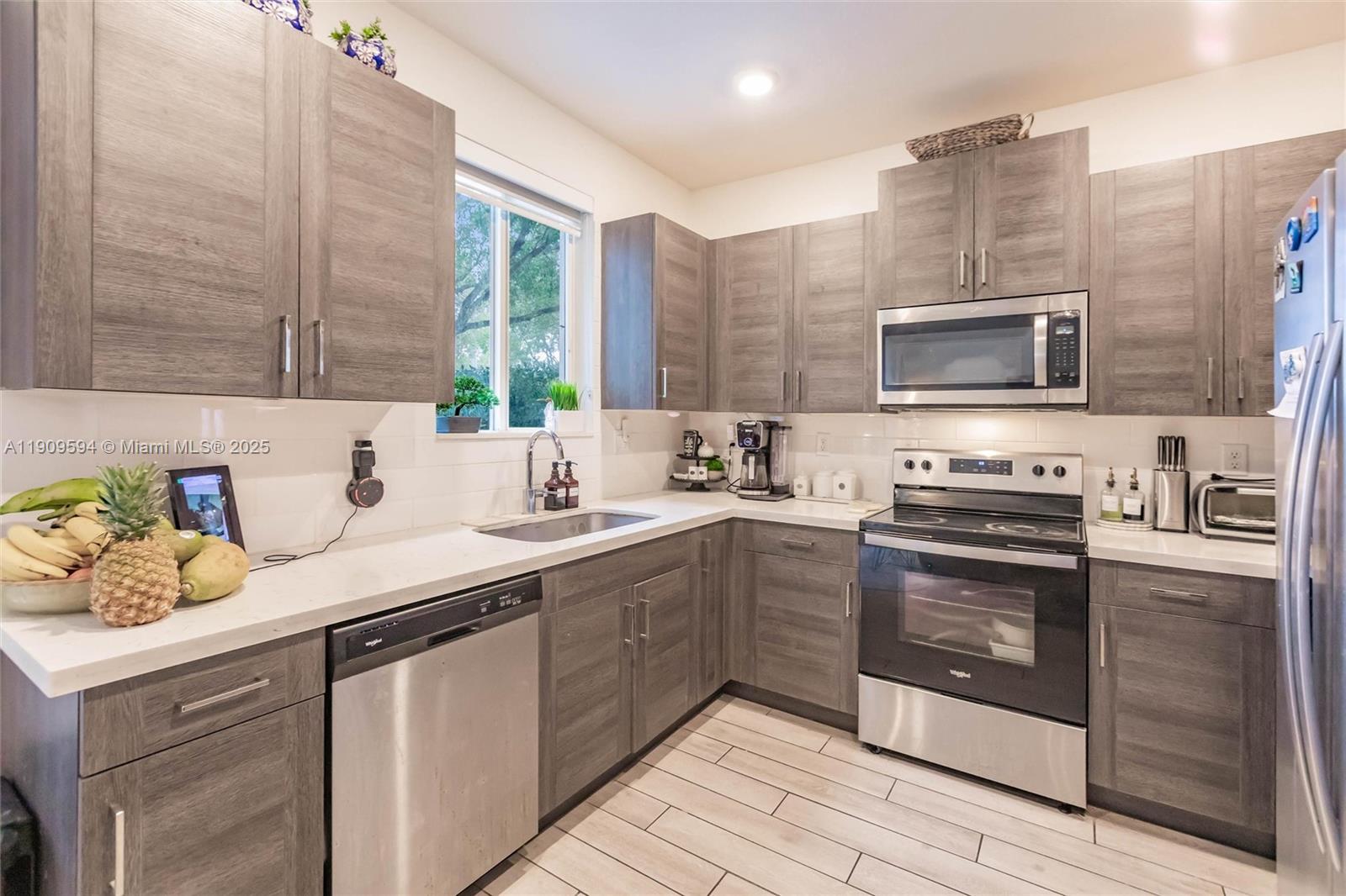 SHORES AT KEYS GATE - Residential