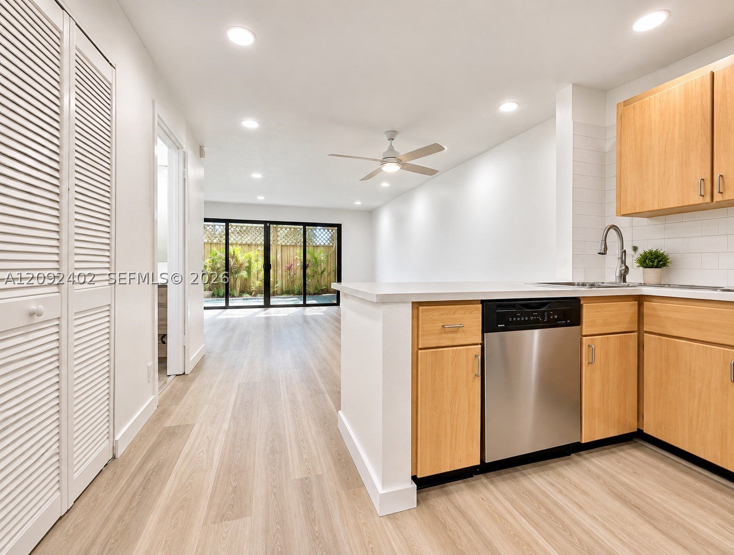 499 SE 13th St 7E