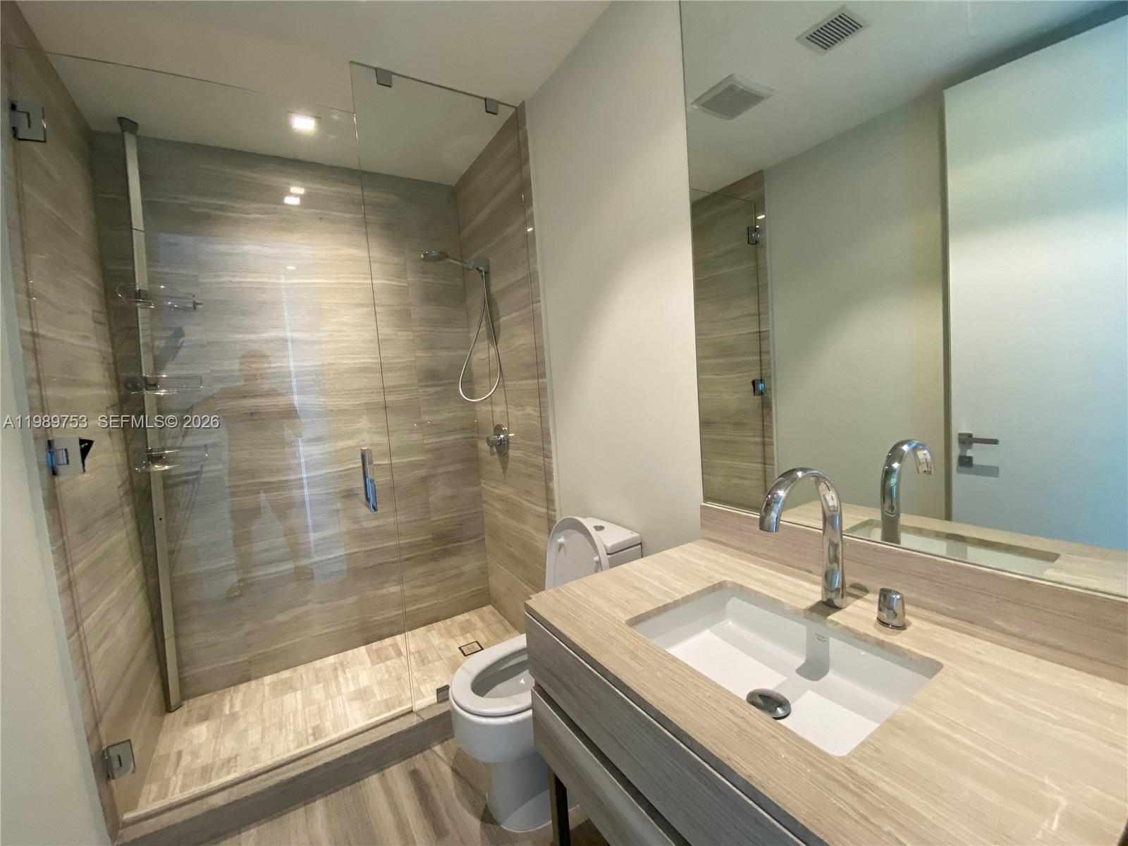 Residences by Armani/Casa - Residential