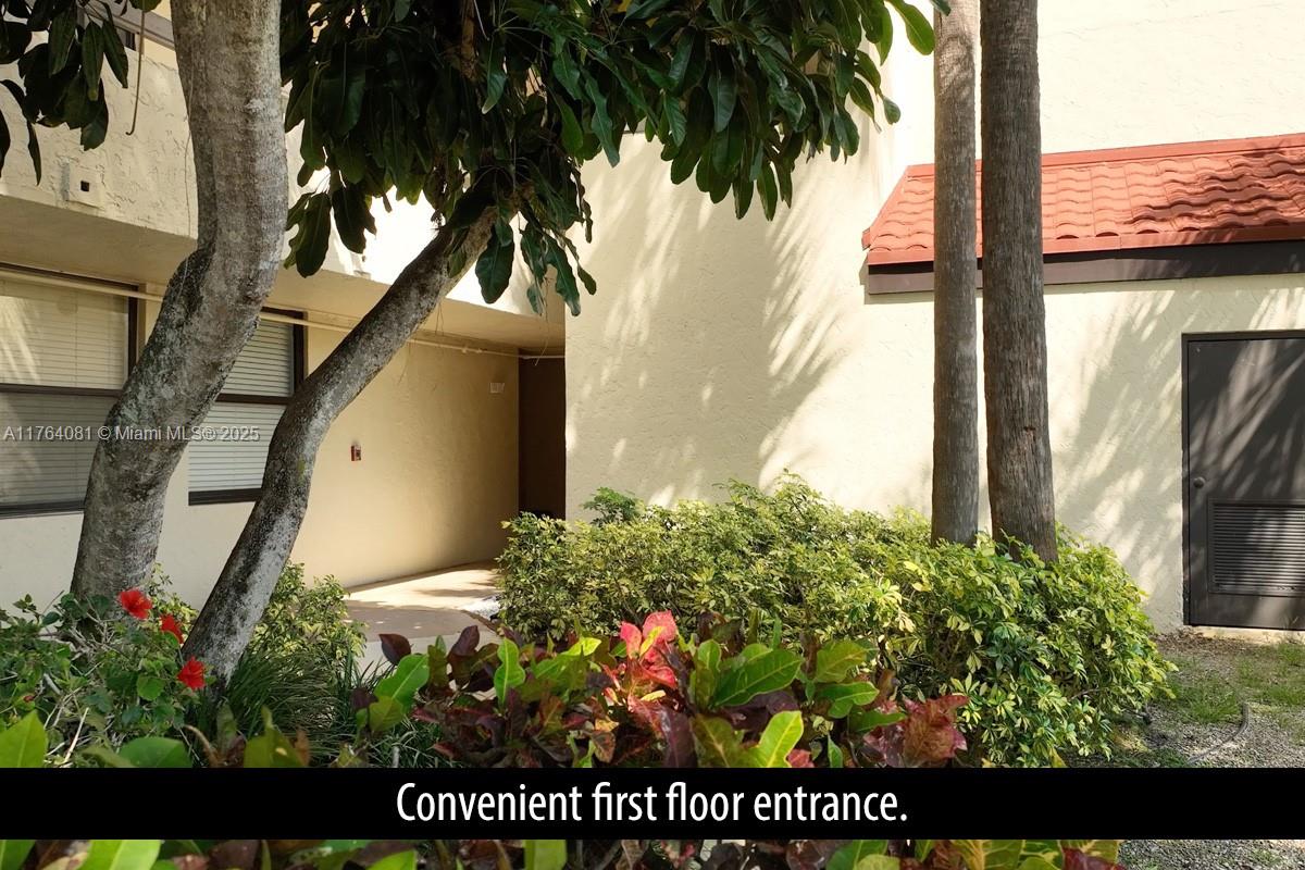 LAVERS RESORT & RACQUET - Residential