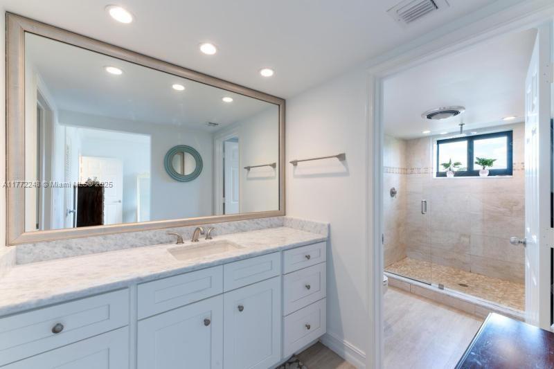 WATERBEND AT JONATHANS LA - Residential Lease