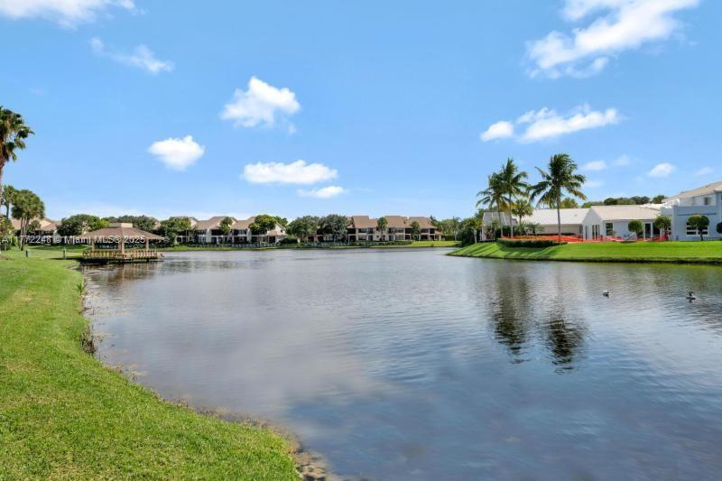 WATERBEND AT JONATHANS LA - Residential Lease