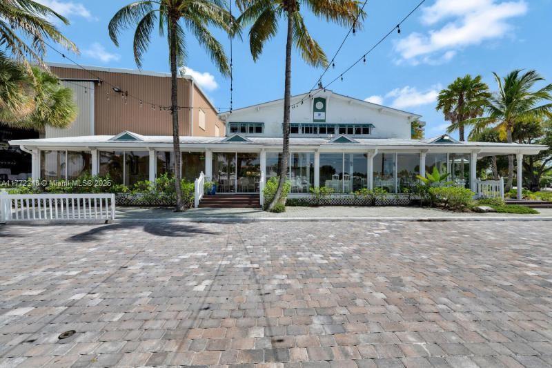 WATERBEND AT JONATHANS LA - Residential Lease